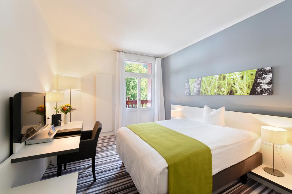 Hotel Vitznauerhof - Lifestyle Hideaway At Lake Lucerne Exterior photo